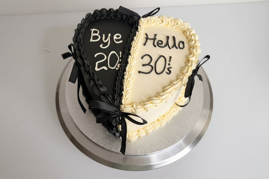 Gâteau cœur "Hello bye"- Disponible sous 3 jours
